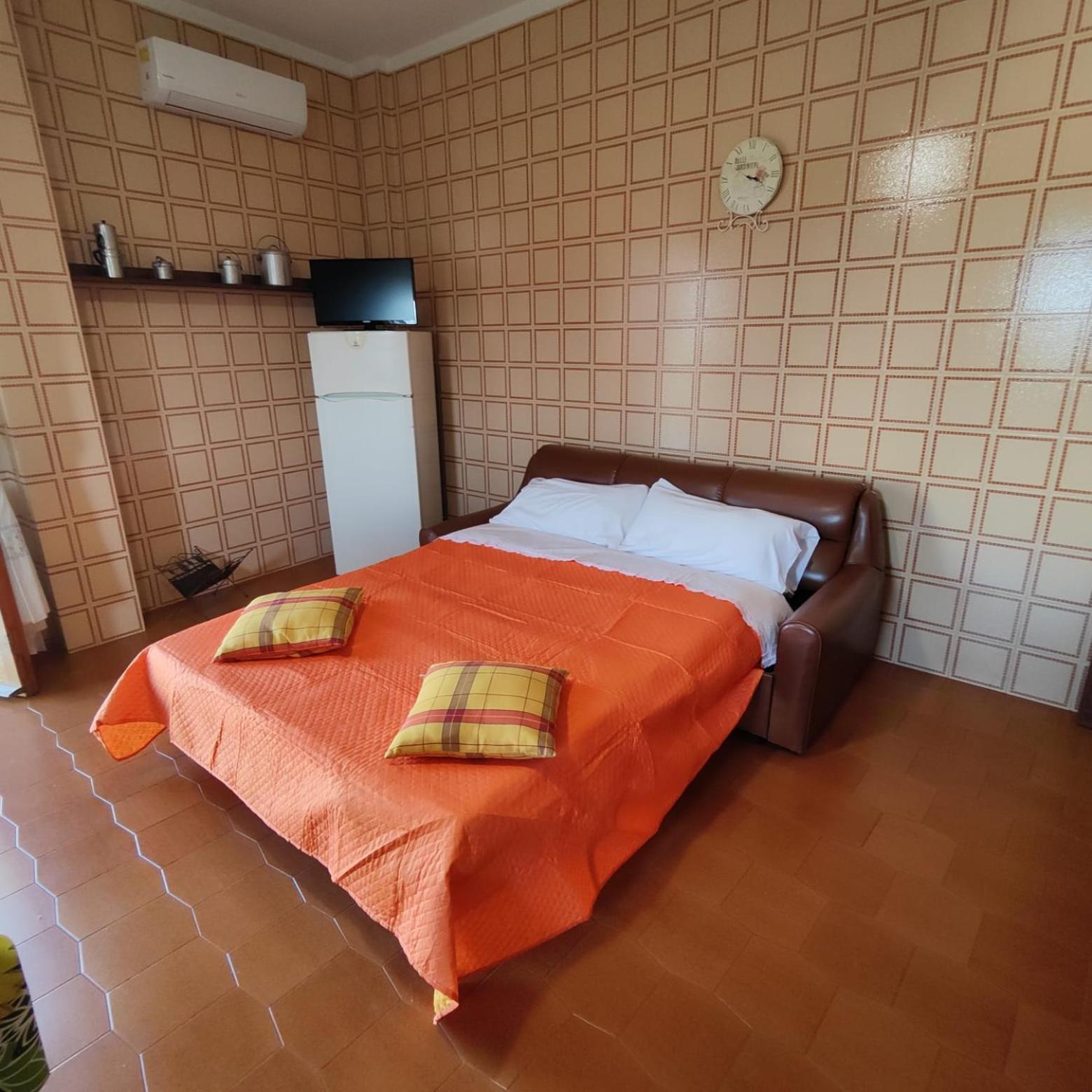 Ferienwohnung Panoramico Wifi Tv Centro Storico Casteldaccia Exterior foto